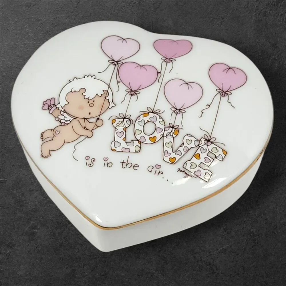 Vintage Bumpkins George Good Porcelain Trinket Box Cupid Heart Love In The Air